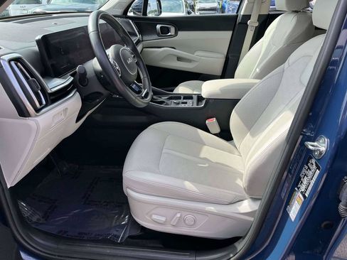 Used 2024 Kia Sorento S w/ Panoramic Sunroof Package AWD/4WD image 15