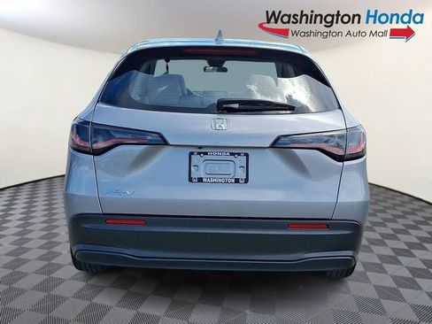 Certified 2023 Honda HR-V LX image 5
