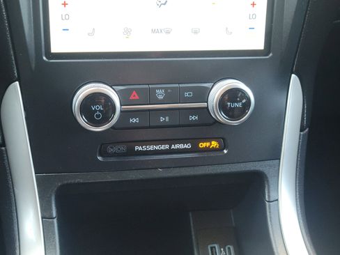 Used 2024 Ford Edge SEL image 21