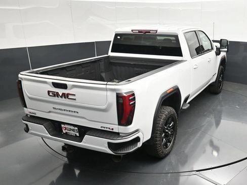 Used 2025 GMC Sierra 2500 AT4 AWD/4WD image 46