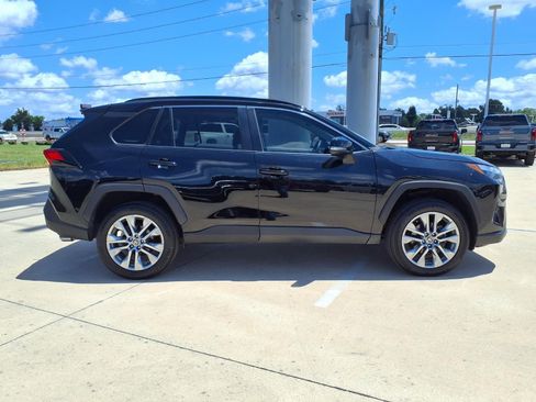 Certified 2023 Toyota RAV4 XLE Premium FWD image 5