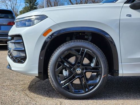 New 2026 Volkswagen Tiguan SE R-Line image 8