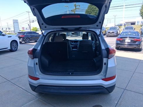 Used 2017 Hyundai Tucson SE w/ SE Popular Package 02 AWD/4WD image 39