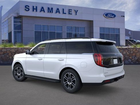 New 2025 Ford Expedition Active image 4