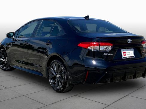 Used 2025 Toyota Corolla SE w/ SE Premium Package image 12