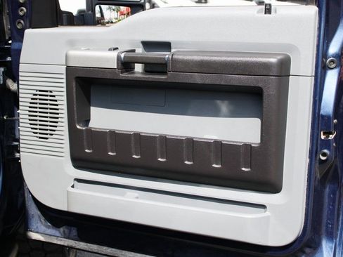 Used 2016 Ford F250 XLT w/ XLT Value Package image 39