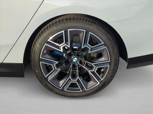 New 2026 BMW 530i w/ M Sport Package image 10