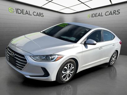 Used 2017 Hyundai Elantra SE