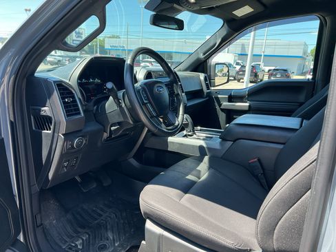 Used 2020 Ford F150 XLT w/ Equipment Group 302A Luxury AWD/4WD image 9