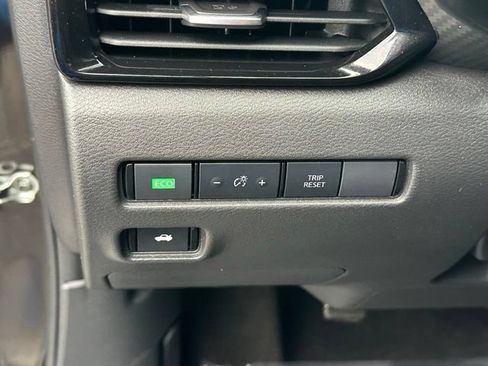 Used 2023 Nissan Sentra SV w/ All-Weather Package FWD image 21