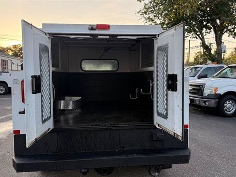 Used 2019 Chevrolet Silverado 2500 W/T w/ Snow Plow Prep Package AWD/4WD image 10