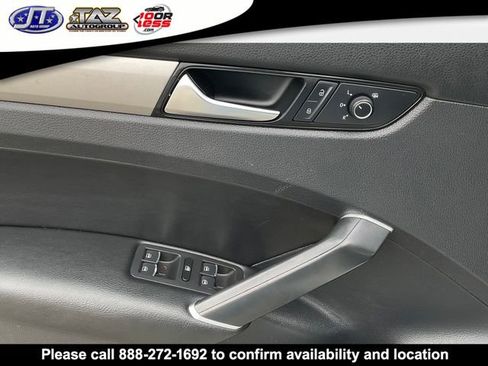 Used 2022 Volkswagen Passat 2.0T SE image 13