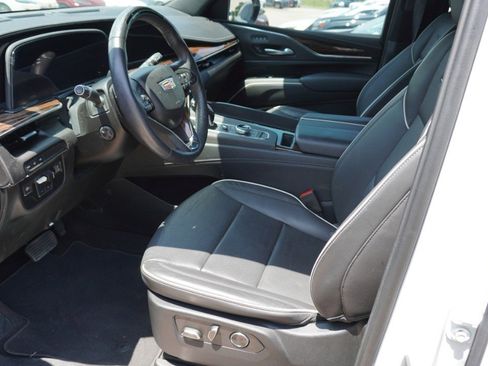 Used 2024 Cadillac Escalade Premium Luxury w/ Performance Package RWD image 8
