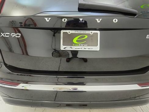 Used 2026 Volvo XC90 B5 Plus w/ Protection Package AWD/4WD image 26