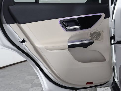 Certified 2026 Mercedes-Benz GLC 300 image 13