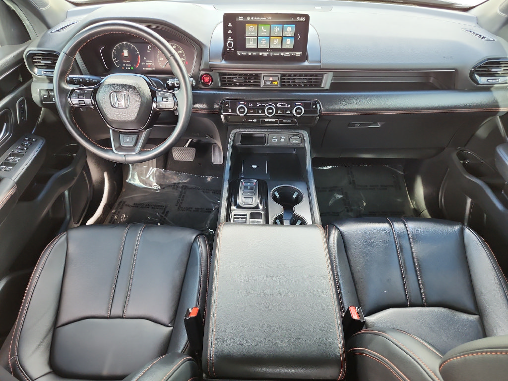 Certified 2025 Honda Pilot TrailSport image 18