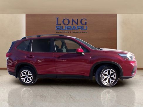 Used 2021 Subaru Forester Premium image 6