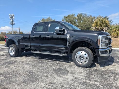 New 2026 Ford F450 Lariat w/ Chrome Package image 3