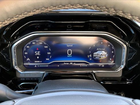 Certified 2023 Chevrolet Silverado 1500 LTZ image 23