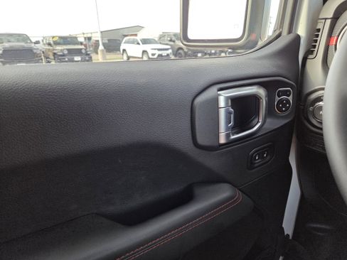 New 2026 Jeep Wrangler Unlimited Rubicon image 40