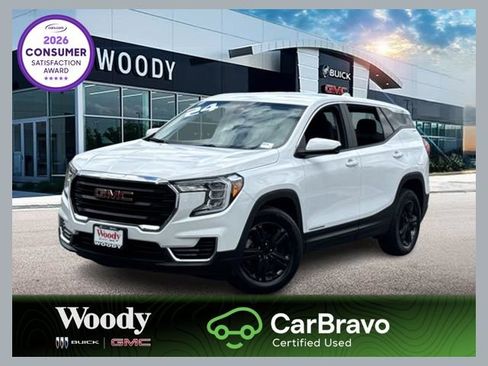 Used 2024 GMC Terrain SLE FWD image 1