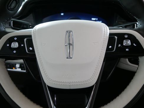 Used 2020 Lincoln Aviator Black Label w/ Dynamic Handling Package image 25