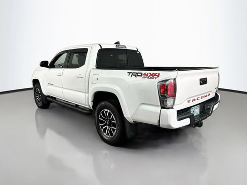 Used 2022 Toyota Tacoma TRD Sport AWD/4WD image 5