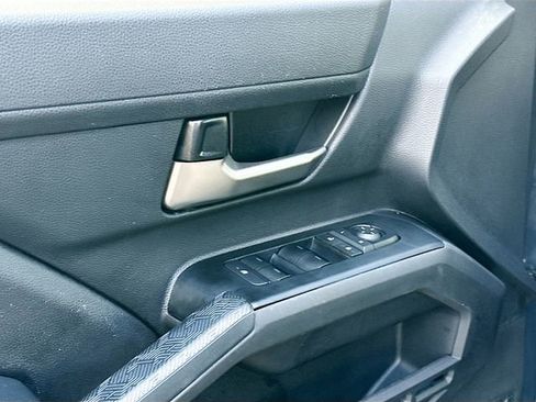 Used 2024 Toyota Tacoma TRD Off-Road image 17