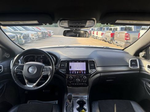 Used 2021 Jeep Grand Cherokee Laredo X RWD image 17