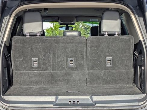 Used 2024 Ford Expedition XLT image 13