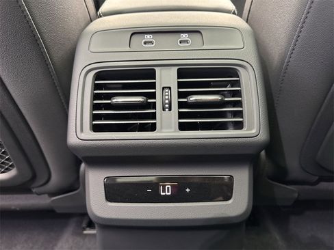 New 2025 Audi Q5 Premium image 25