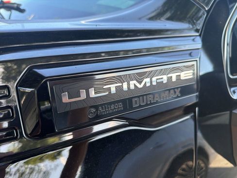 Used 2024 GMC Sierra 2500 Denali Ultimate AWD/4WD image 5