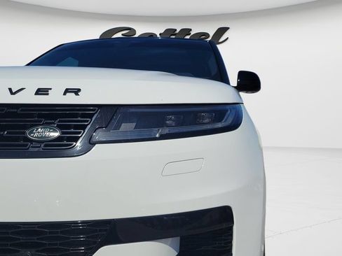 Used 2025 Land Rover Range Rover Sport Dynamic SE AWD/4WD image 24