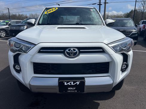 Used 2024 Toyota 4Runner TRD Off-Road image 16