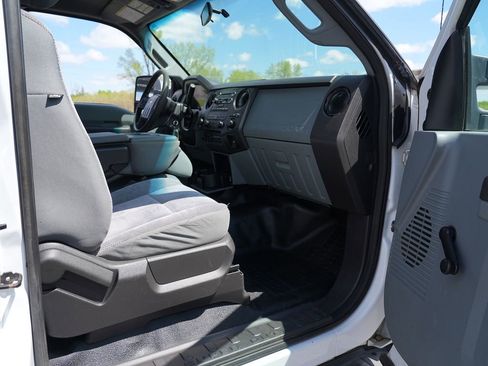 Used 2011 Ford F250 XL w/ XL Value Pkg AWD/4WD image 27