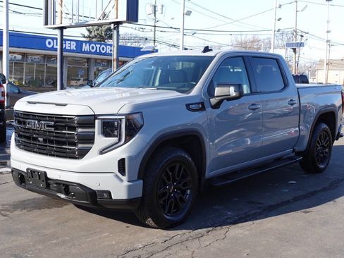 Used 2024 GMC Sierra 1500 Elevation w/ Elevation Premium Package image 1