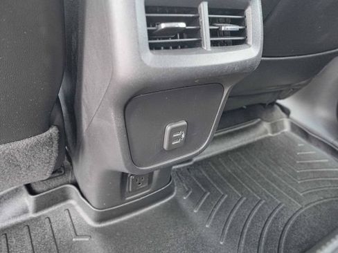 Used 2023 GMC Terrain SLT AWD/4WD image 20