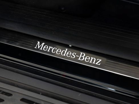 Used 2023 Mercedes-Benz GLS 450 4MATIC w/ AMG Line Exterior image 43