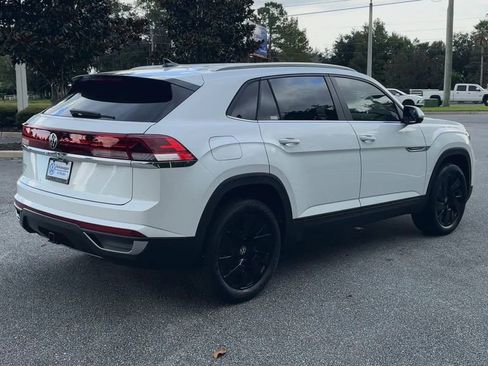 New 2026 Volkswagen Atlas Cross Sport SE image 8
