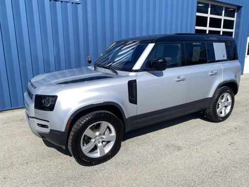 Used 2020 Land Rover Defender 110 First Edition image 2