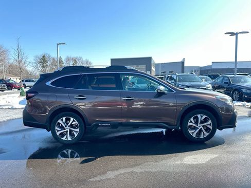 Used 2022 Subaru Outback Touring w/ Popular Package #2 image 14