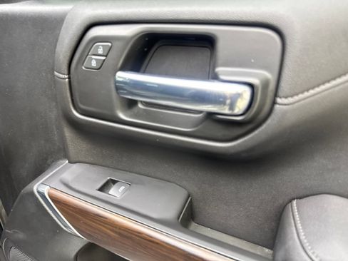 Used 2020 GMC Sierra 1500 SLT RWD image 51