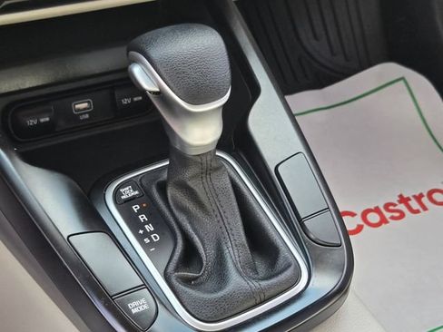 Used 2024 Kia Soul LX FWD image 30