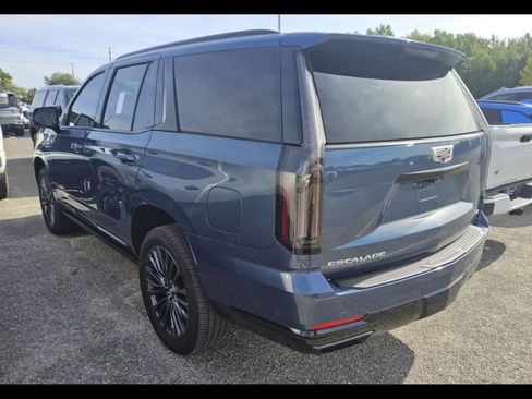 Used 2026 Cadillac Escalade Platinum Sport w/ LPO, Floor Liner Package RWD image 4