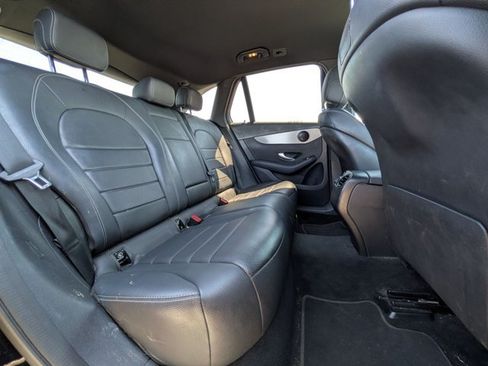 Certified 2019 Mercedes-Benz GLC 300 4MATIC image 18