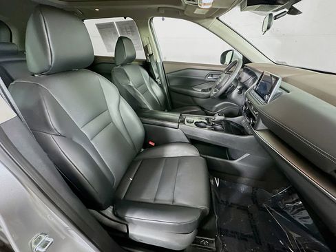 Certified 2023 Nissan Rogue SV w/ SV Premium B Package image 38