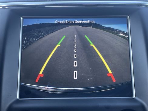 Used 2018 Jeep Grand Cherokee Overland image 26