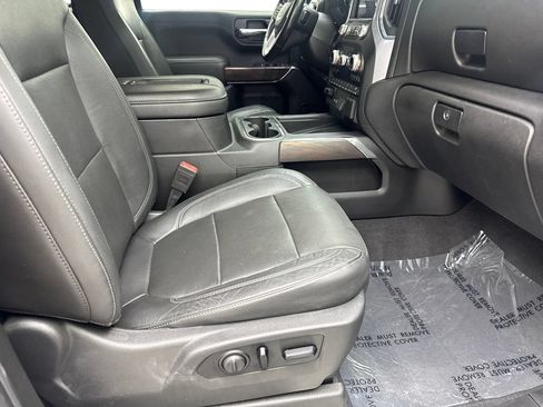 Used 2020 GMC Sierra 1500 SLT RWD image 46