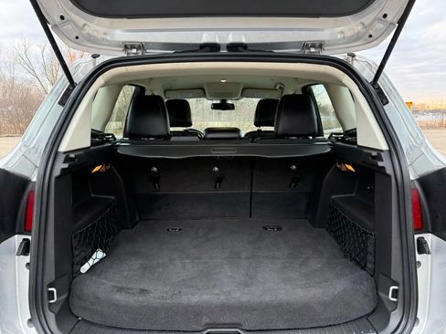 Used 2017 Ford C-MAX Titanium image 18