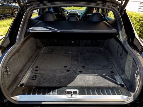 Used 2025 Aston Martin DBX 707 image 68